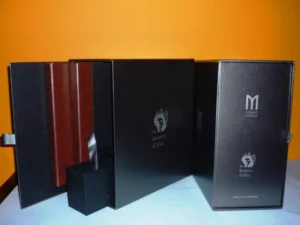 Estuche con puerta cierre imán y cinta tirador - cajonera y separador