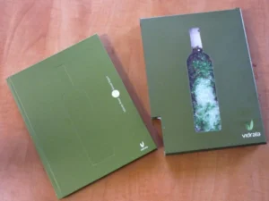 Petaca para libro con cristales