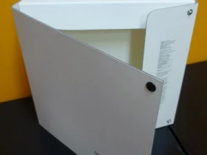 Estuche cartón visto contra colado cierre broche presión