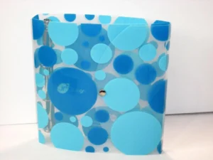 Carpeta polipropileno serigrafiado con broche de cierre