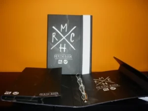 Carpeta fuelle, herraje y cierre goma