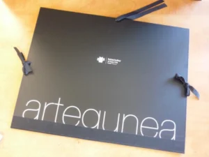 Porta láminas cierres cintas y refuerzo tela