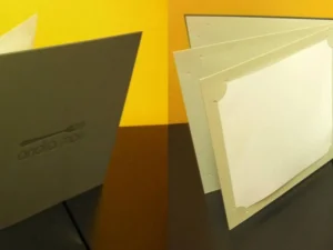 Carta menú Andramari libro hojas interiores