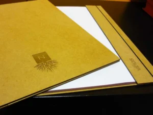 Cartas menú madera solapas imanes