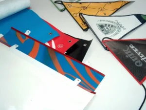 Banderolas cuerdas ojetes varillas perfiles