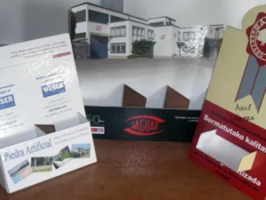 Displays automontables