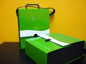 Maletín Ezarri con cinta bandolera cierre hebilla