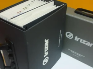 Maletines Irizar doble muestrario remachado asa refuerzo