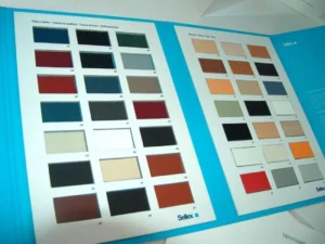 Muestras encastradas maderas y telas