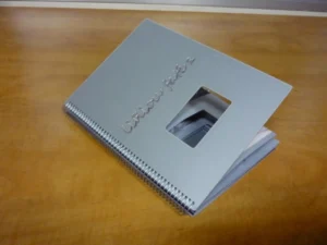 Encuadernación de espiral en tapas de aluminio fresadas