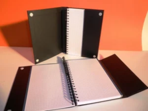 Wireo con tapa duras y solapa cierre velcro