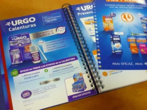 Hojas con perforado quita y pon reposicionable