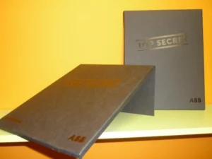 Sobre uvi sobre negro