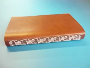 Libreta costuras cruzadas